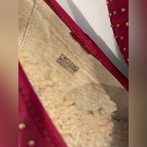 UGG Womens Suede Red Loafers with Fur Inside Size 7 - Picture 6 of 7